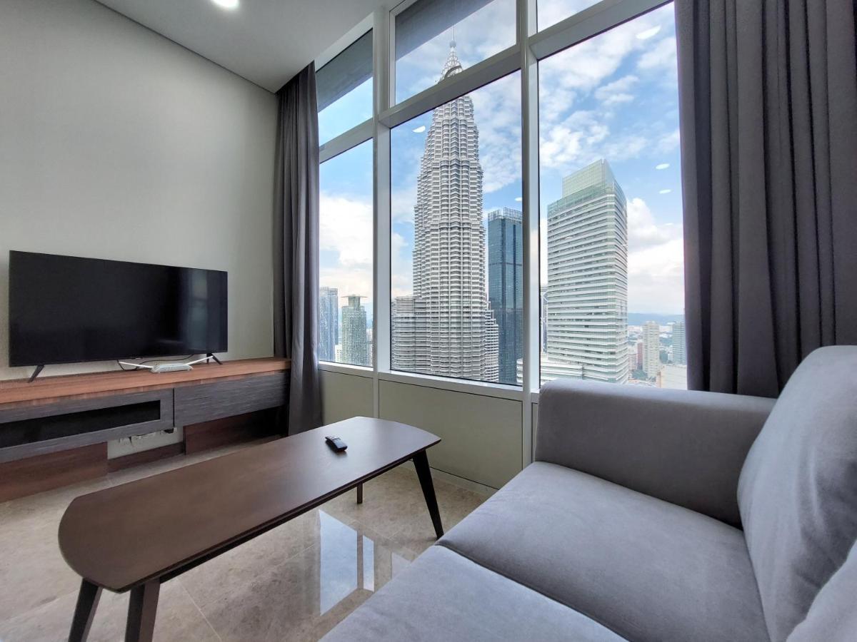 Sky Suites With Klcc Twin Tower View By Irent365 Kuala Lumpur Phòng bức ảnh